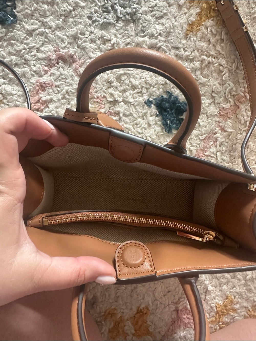 Michael Kors Scarlett Mini Extra-Small Logo Crossbody Bag in Acorn/White - Picture 5 of 6